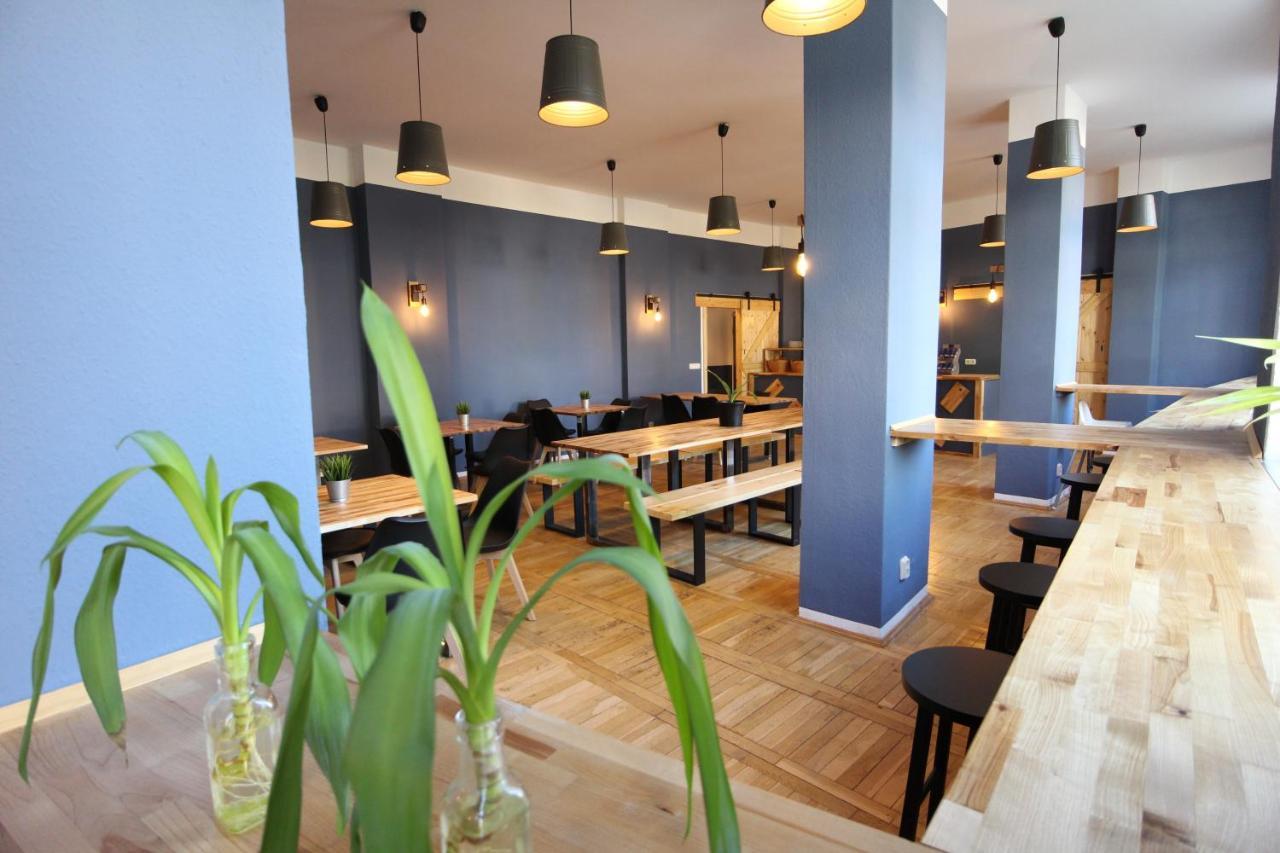 Blue Doors Hostel Ktv Росток Экстерьер фото