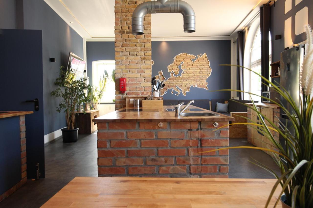 Blue Doors Hostel Ktv Росток Экстерьер фото