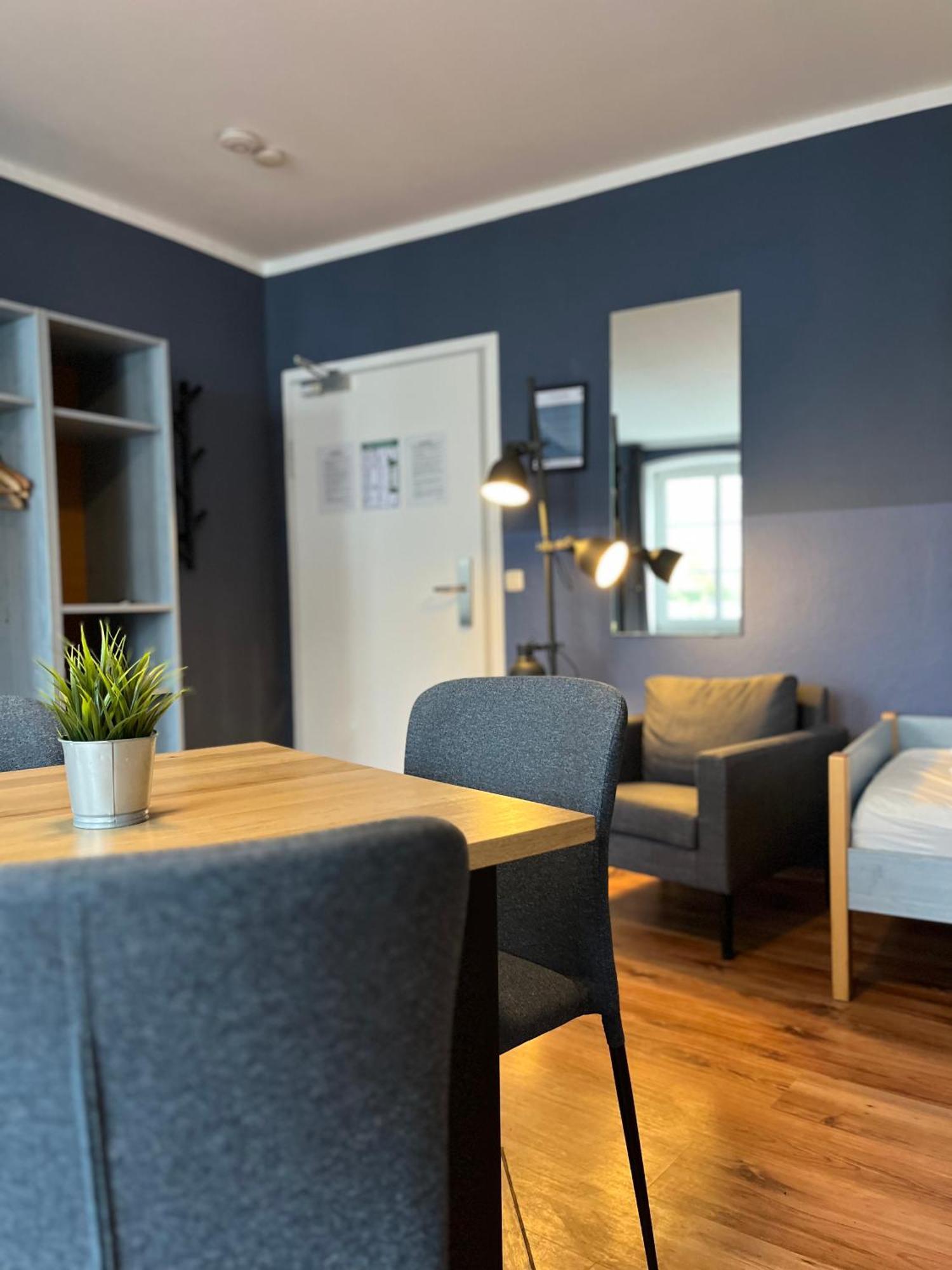 Blue Doors Hostel Ktv Росток Экстерьер фото