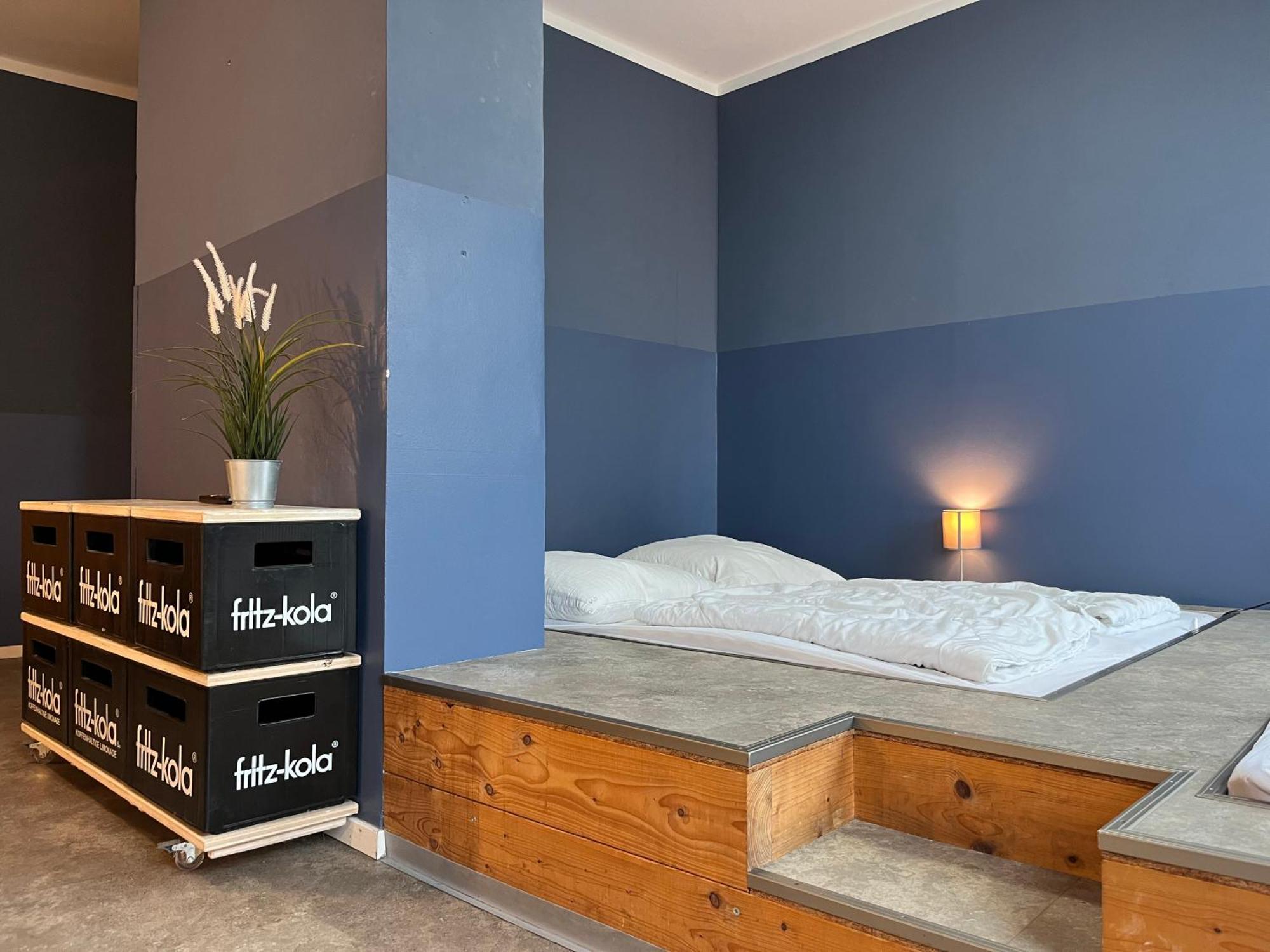 Blue Doors Hostel Ktv Росток Экстерьер фото