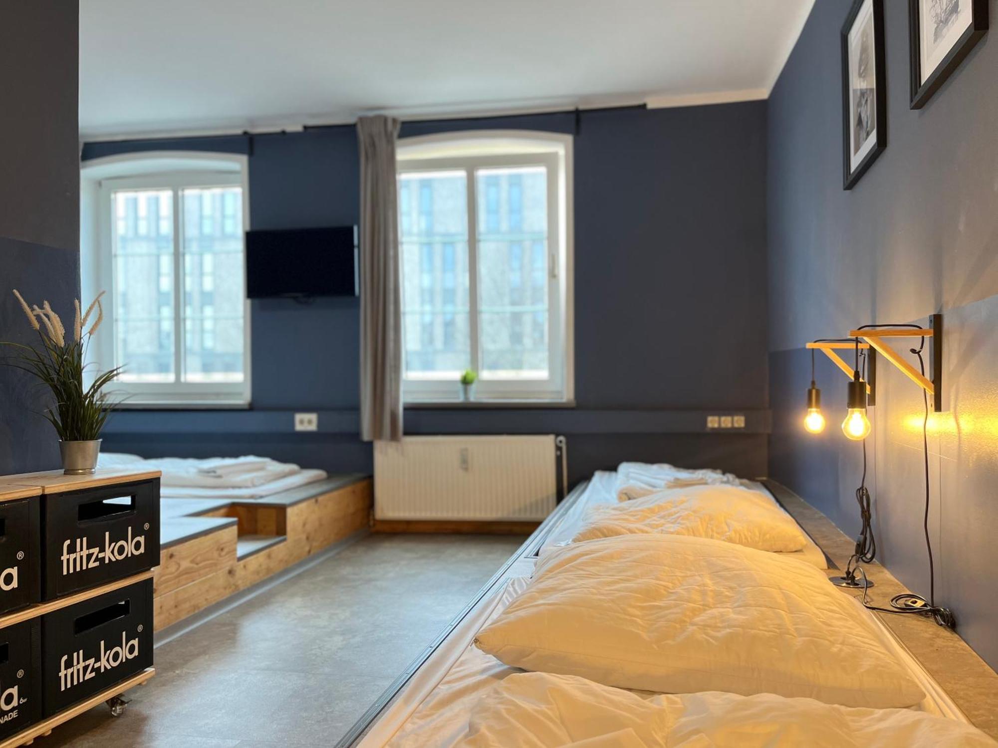 Blue Doors Hostel Ktv Росток Экстерьер фото