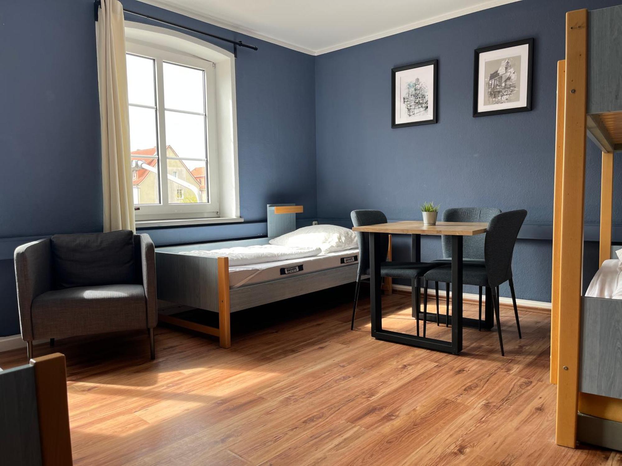 Blue Doors Hostel Ktv Росток Экстерьер фото