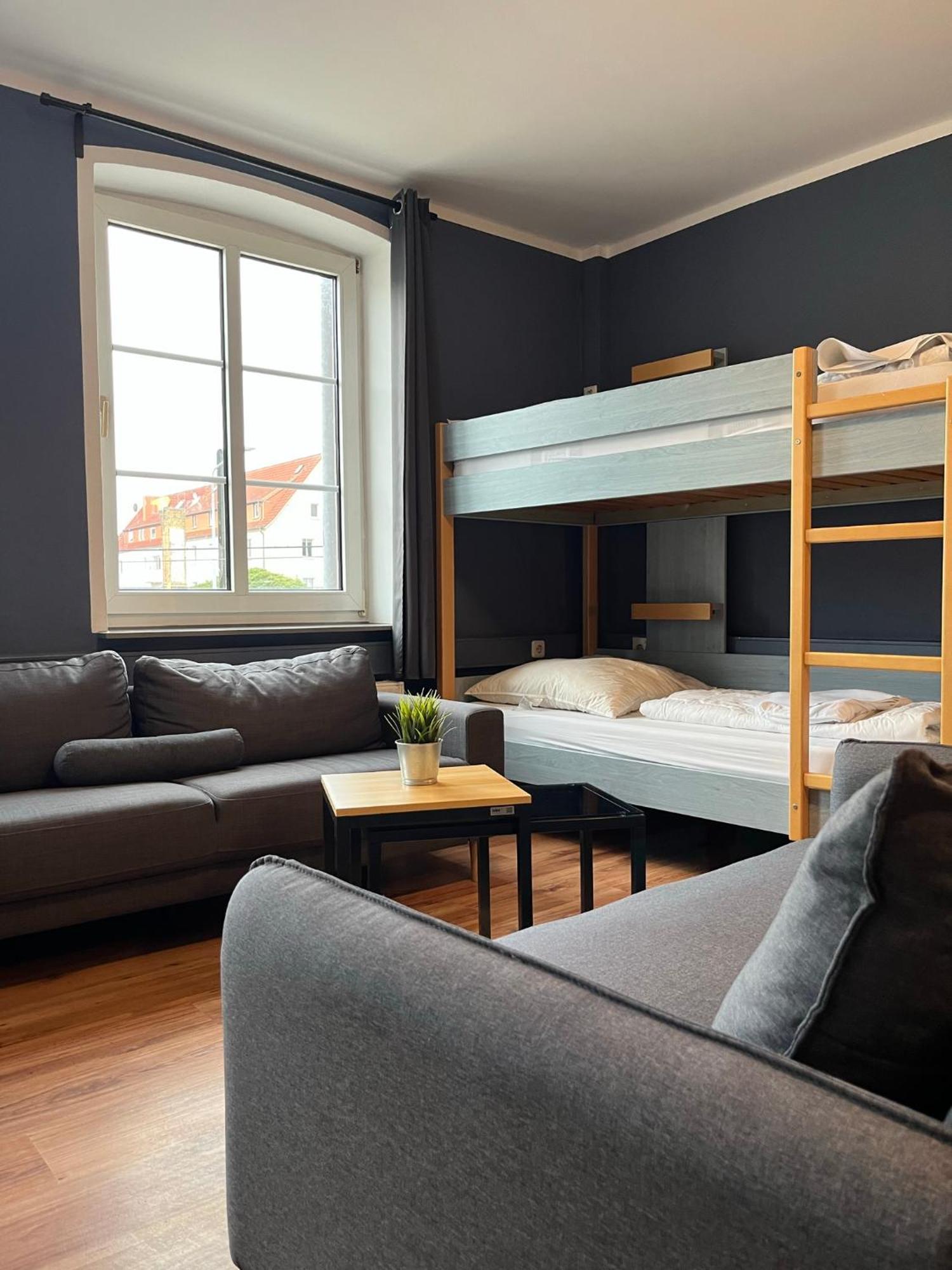 Blue Doors Hostel Ktv Росток Экстерьер фото