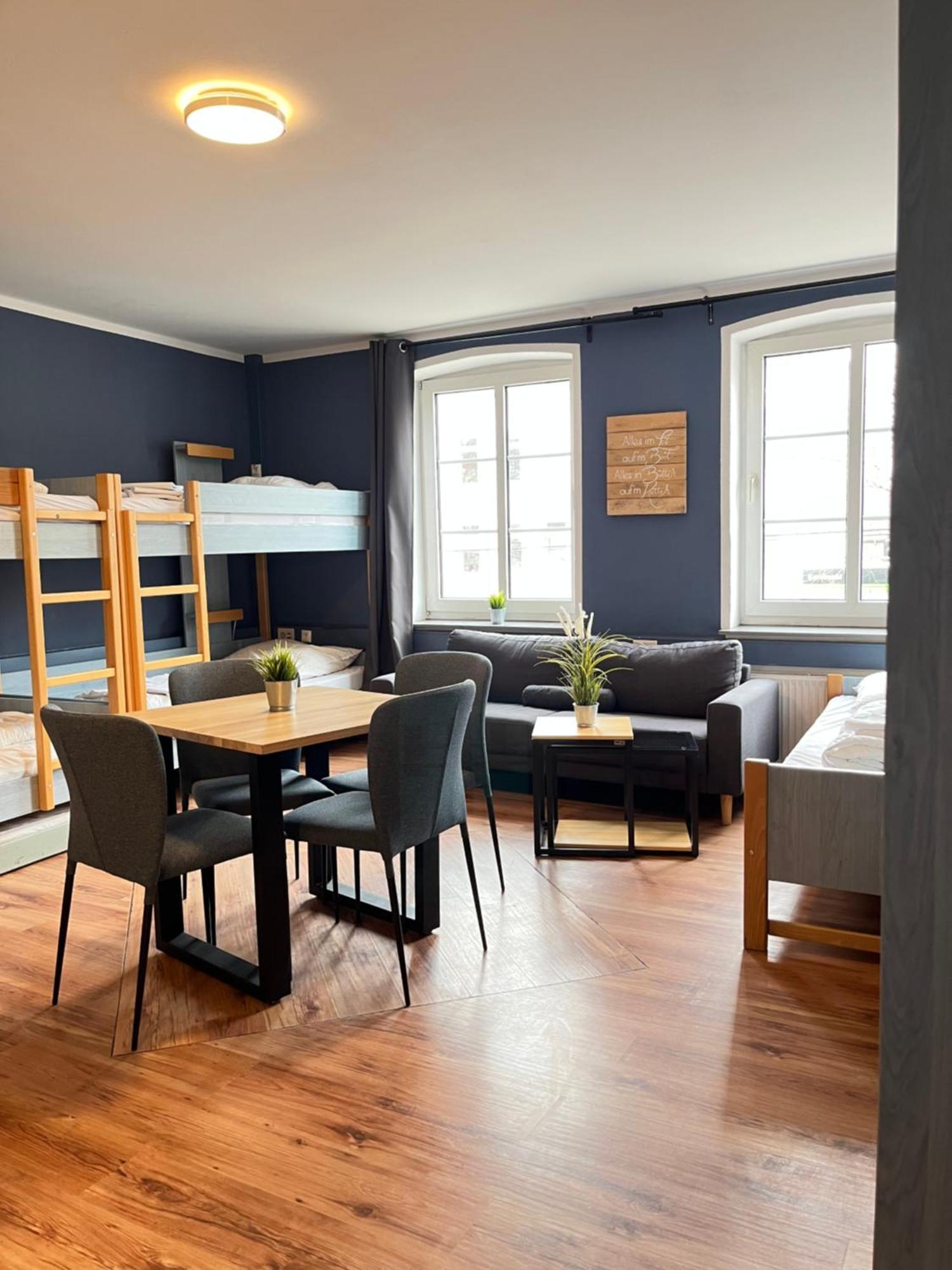 Blue Doors Hostel Ktv Росток Экстерьер фото