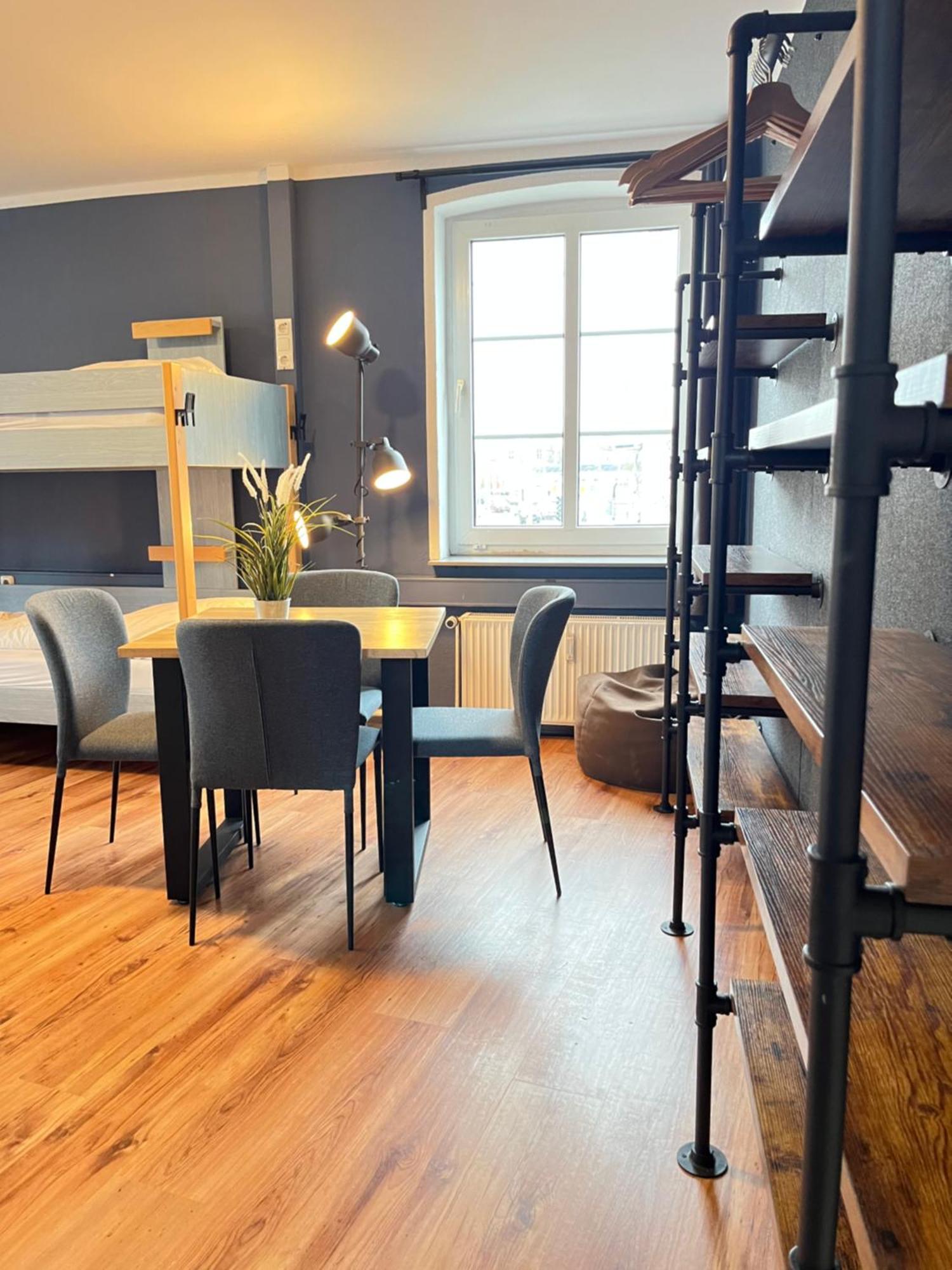 Blue Doors Hostel Ktv Росток Экстерьер фото