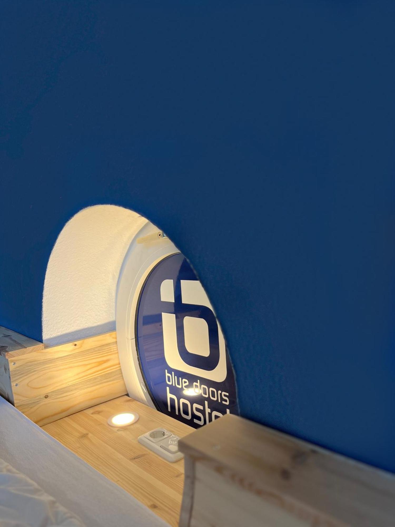 Blue Doors Hostel Ktv Росток Экстерьер фото