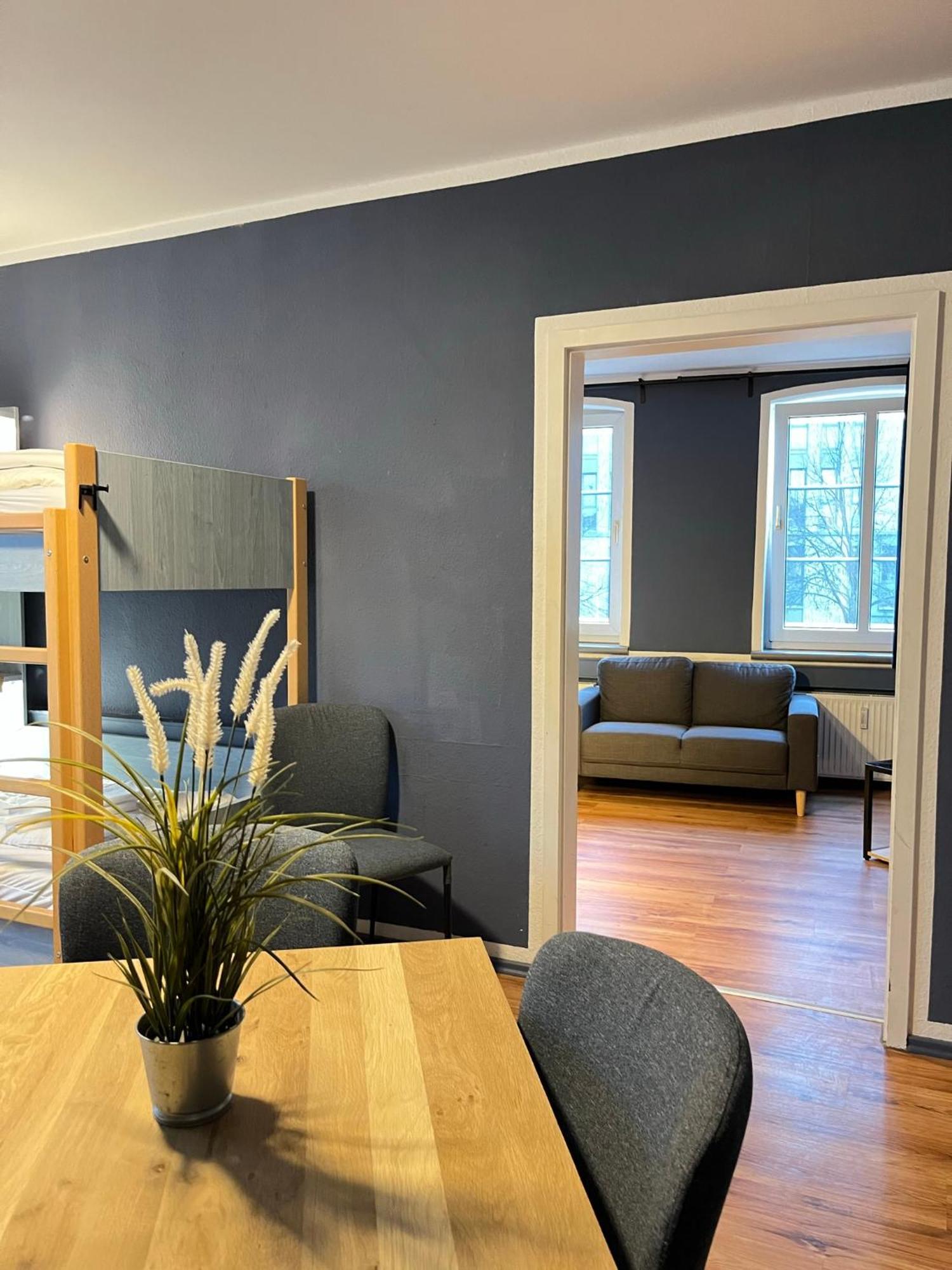 Blue Doors Hostel Ktv Росток Экстерьер фото