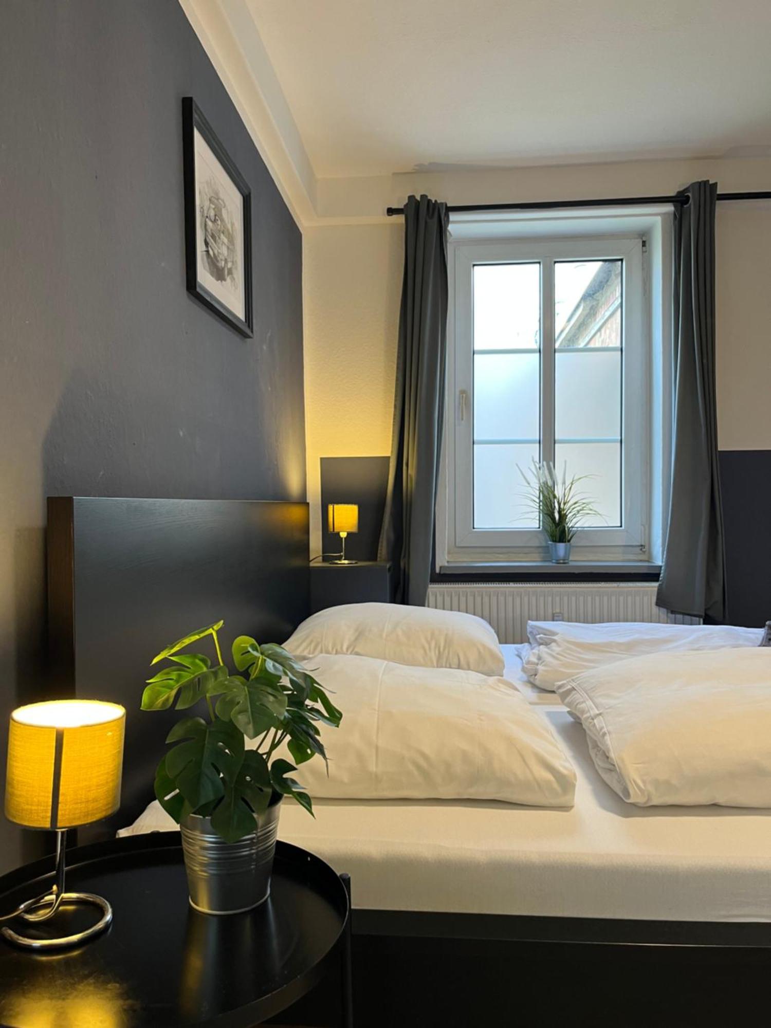 Blue Doors Hostel Ktv Росток Экстерьер фото