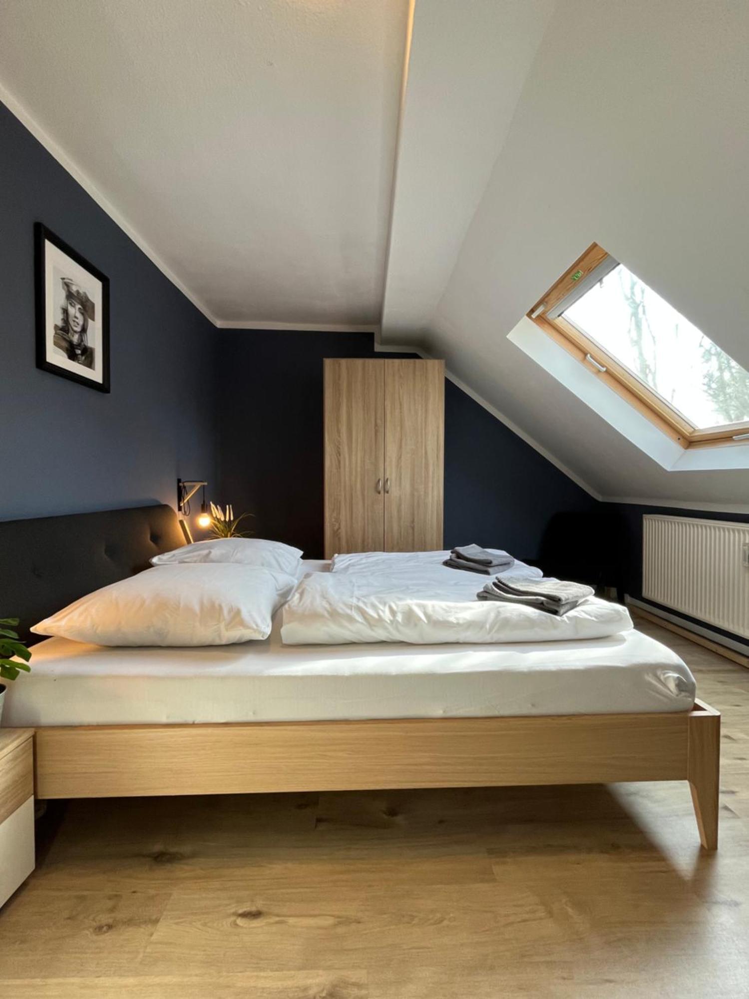 Blue Doors Hostel Ktv Росток Экстерьер фото