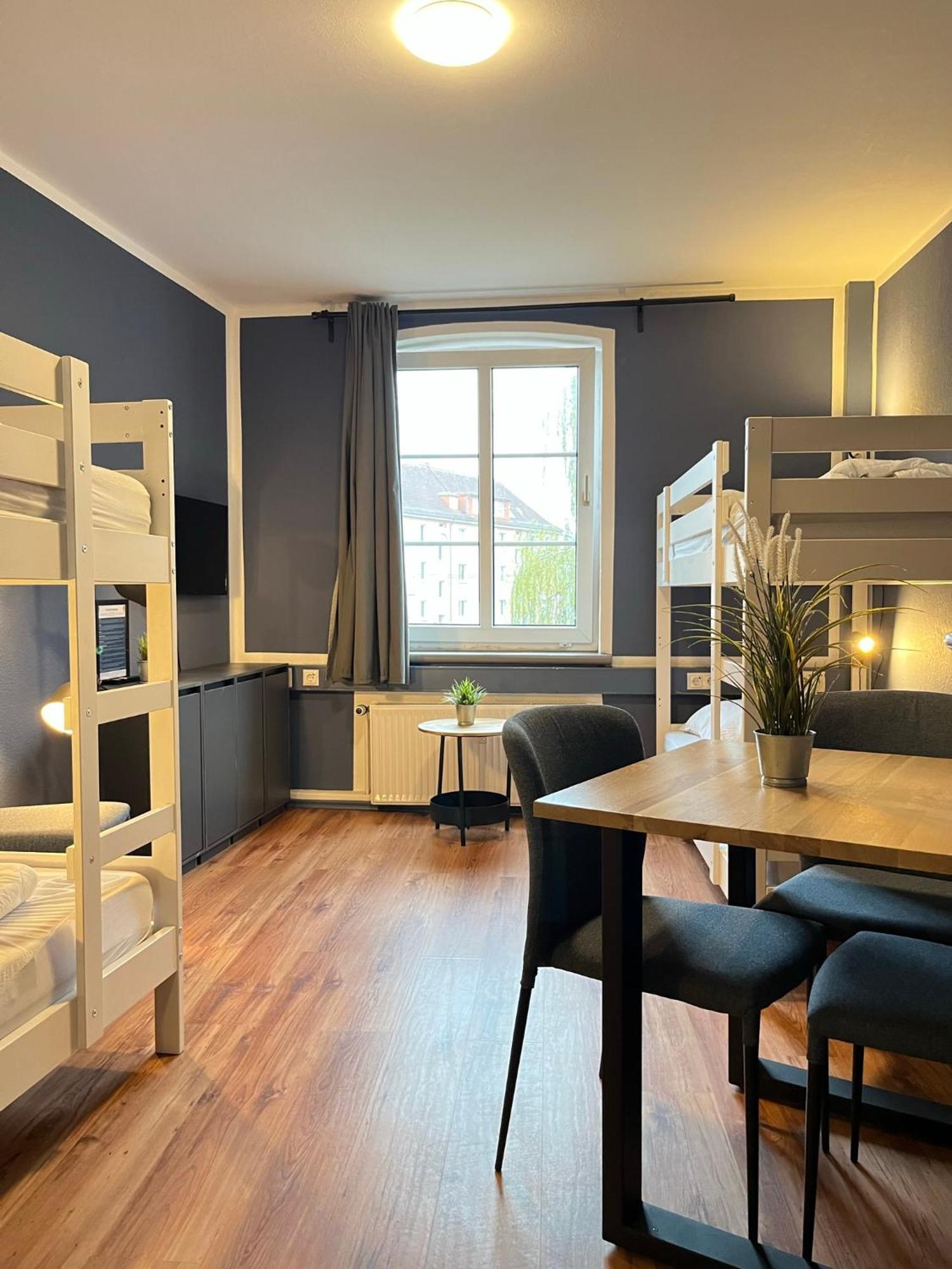 Blue Doors Hostel Ktv Росток Экстерьер фото