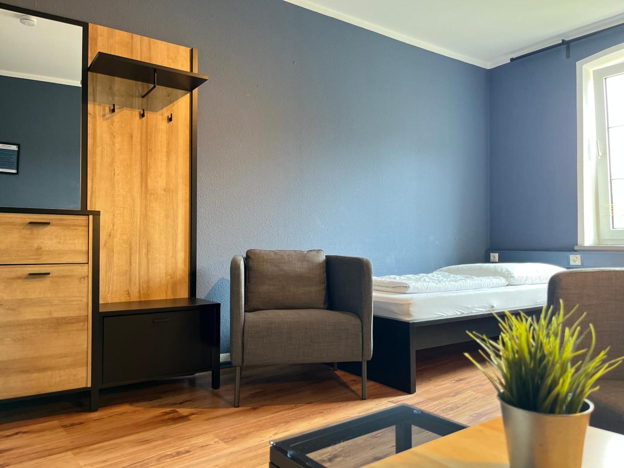 Blue Doors Hostel Ktv Росток Экстерьер фото